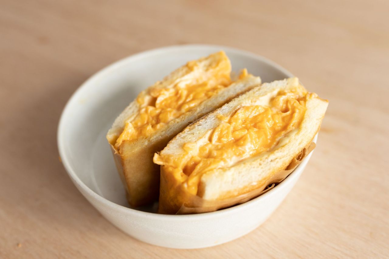 アボガド・クリームチーズトースト